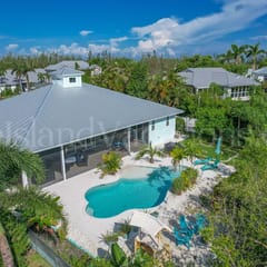 Paradise Found! - 3/2 Pool Home