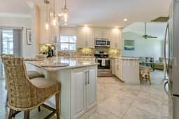 Pineland Palms - 3/2 Pool Home