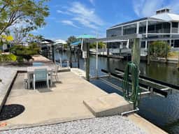 Seagrape Lodge | Waterfront Spa Retreat